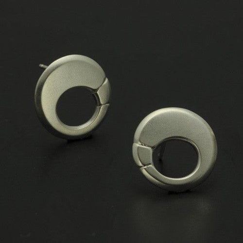 Annika Rutlin silver 14mm disc earring stud