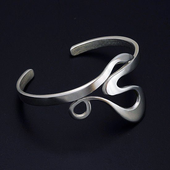 SilverTide Wavy Silver Bangle TB65 - Annika Rutlin