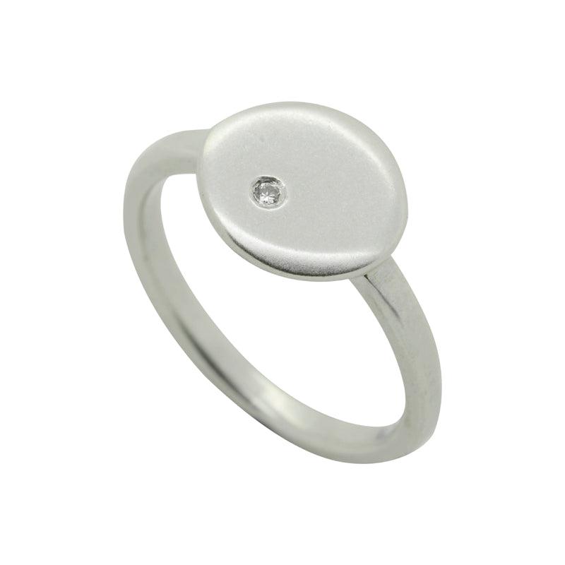 Cairn collection flat pebble single diamond ring CAR07 - Annika Rutlin