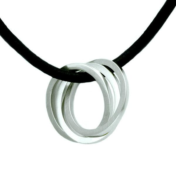 United necklace UN44L leather silver interlocking rings pendant
