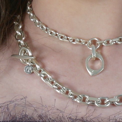 Neckwear - pendants and necklaces - Annika Rutlin
