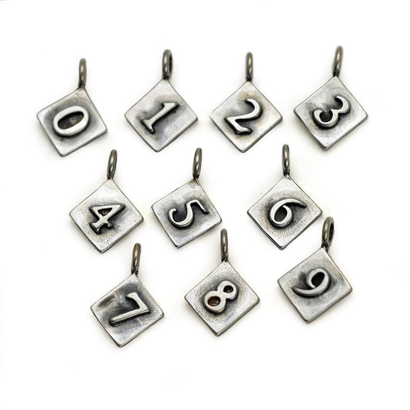 Alphabet Single Charm Number Bracelet ANB - Annika Rutlin