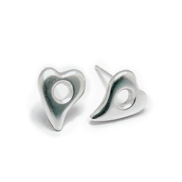 Amitie small heart stud earring AEH20 - Annika Rutlin