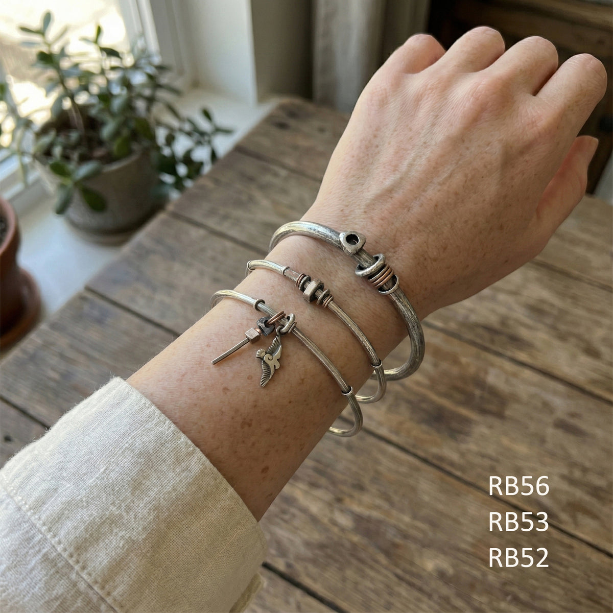 Raven heavyweight forged silver bangle with star and 9ct red gold detail RB56 - Annika Rutlin