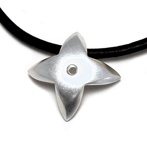 Aniara star flower pendant on leather SFP49P - le - Annika Rutlin