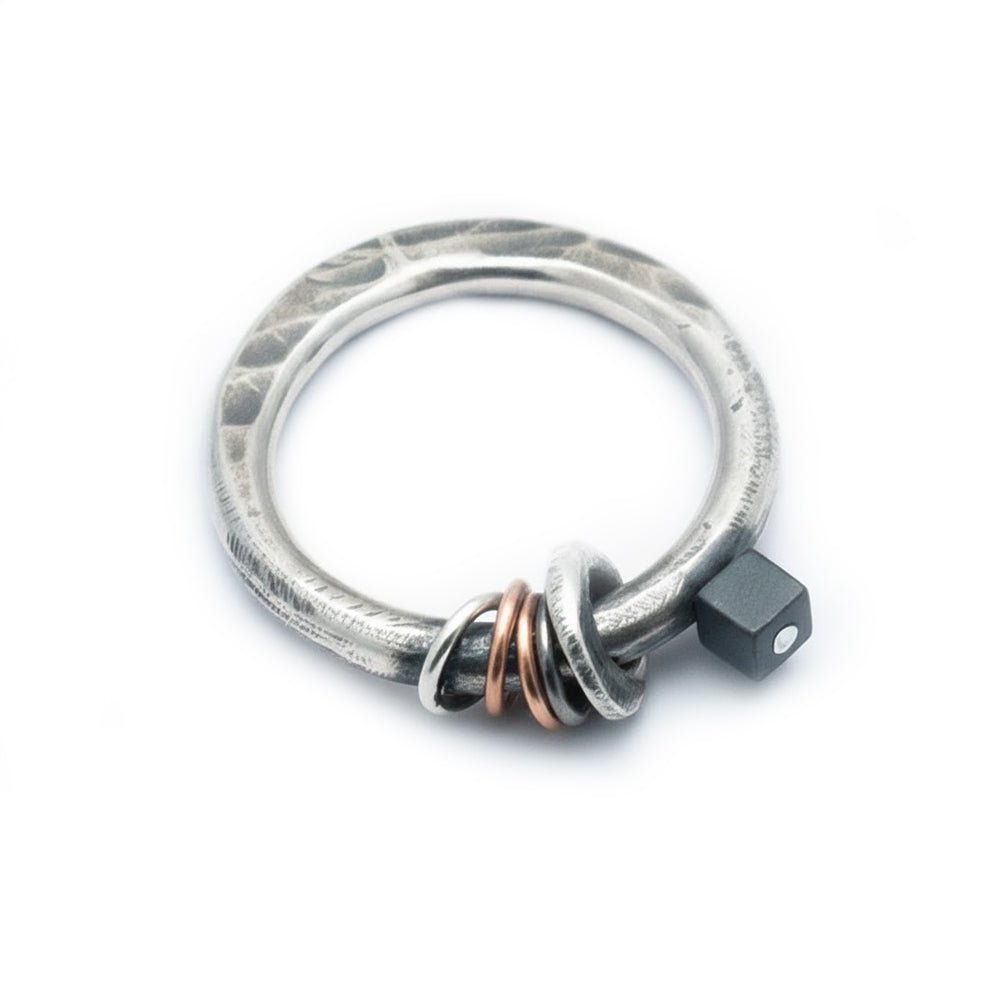 Raven hematite bead gemset silver ring RR03 - Annika Rutlin