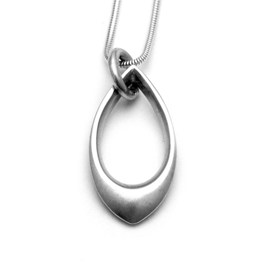 Idun medium loop pendant on snake chain IDN78S - Annika Rutlin
