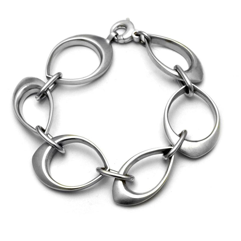 Modern designer silver wide loop link chain bracelet Annika Rutlin
