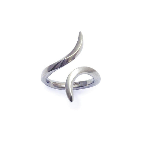 Annika Rutlin designer jewellery silver Harmony interlocking twist ring
