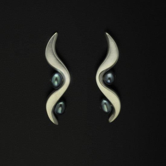 Luna Pearl Earrings LE20-BP - Annika Rutlin