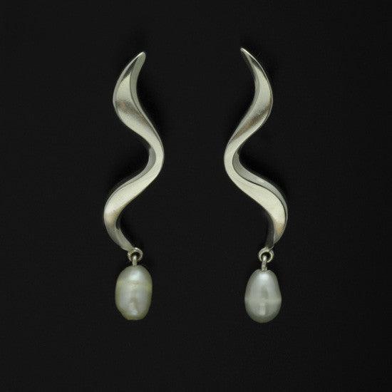 Luna Earring LE22-WP - Annika Rutlin