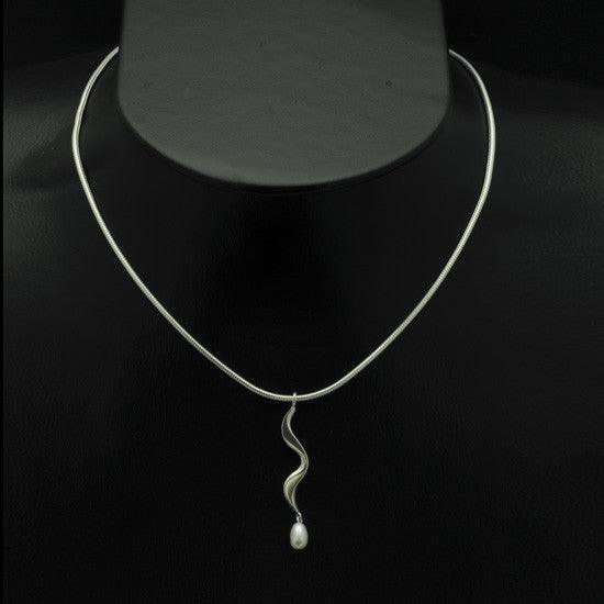 Luna dark drop pearl pendant on snake chain LP42-BP - Annika Rutlin