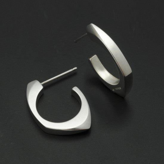 Cirque 3/4 hoop earrings CE70PL - Annika Rutlin