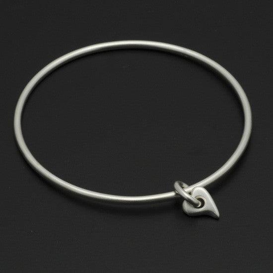 Amitie Delicate Heart Bangle in Solid Silver ABH41 - Annika Rutlin