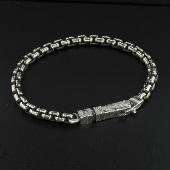 Ixion bracelet XB22 - Annika Rutlin