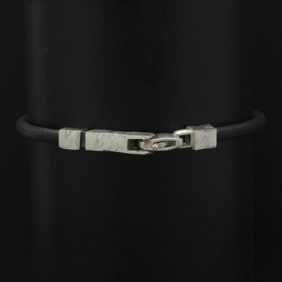 Ixion silver & leather bracelet XB23-LE - Annika Rutlin
