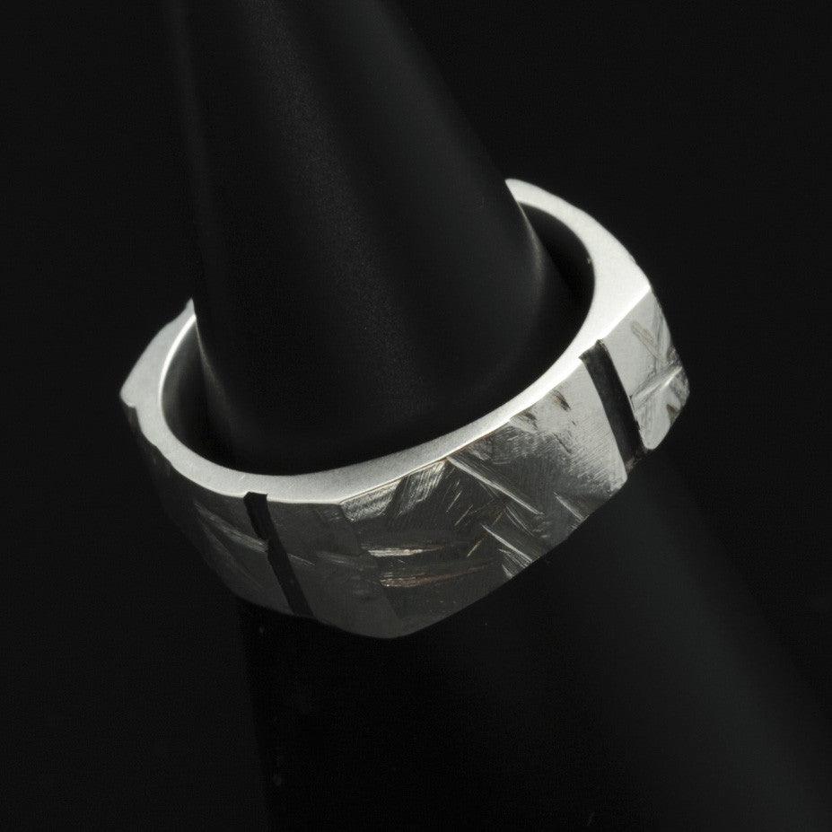 Ixion ring XR02 - Annika Rutlin