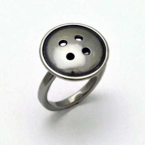 Button large ring BTR02 - Annika Rutlin